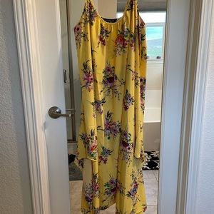 Flowy yellow floral dress size XL